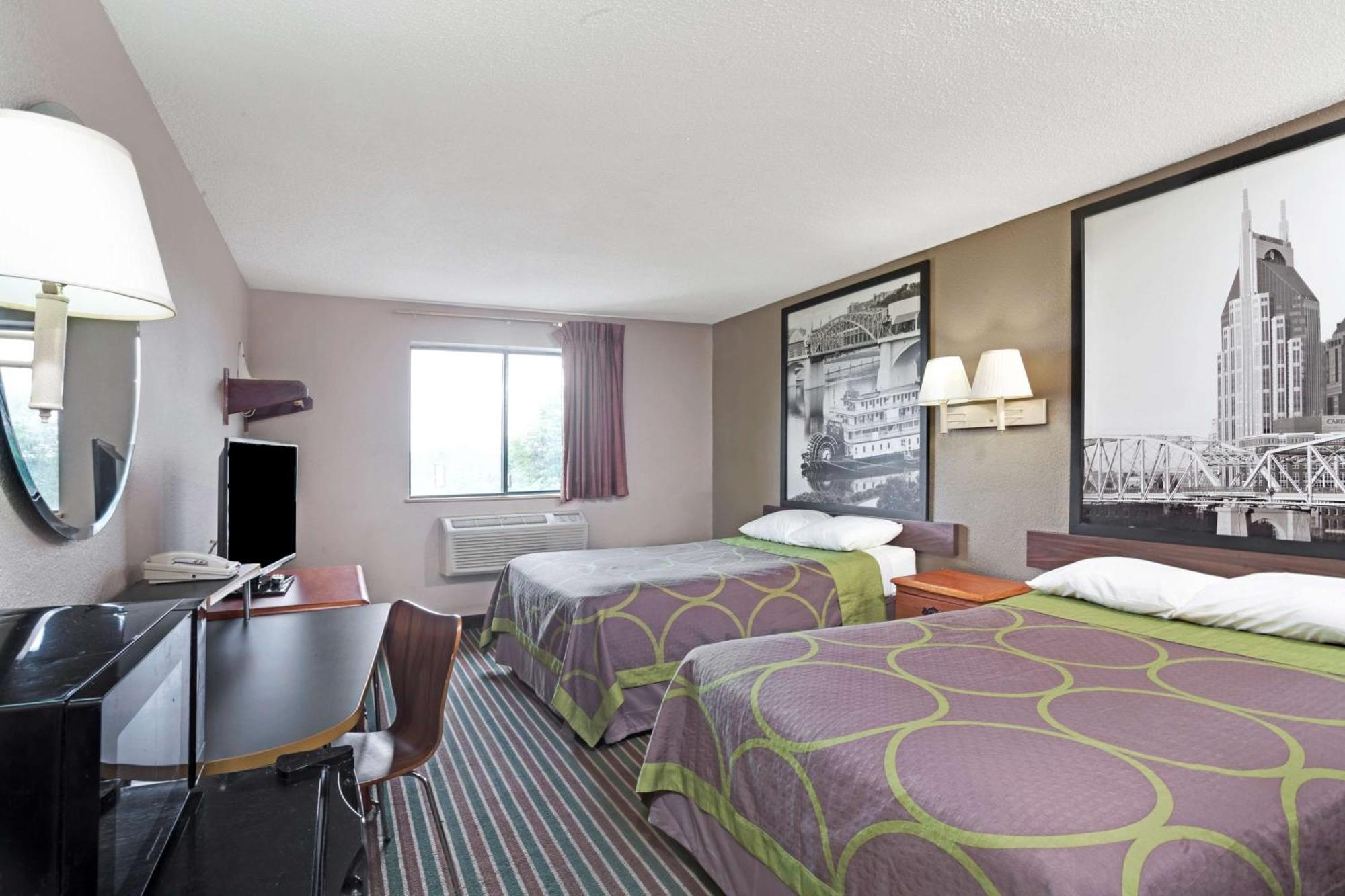 Super 8 By Wyndham Nashville/ Dntn/ Opryland Area מראה חיצוני תמונה