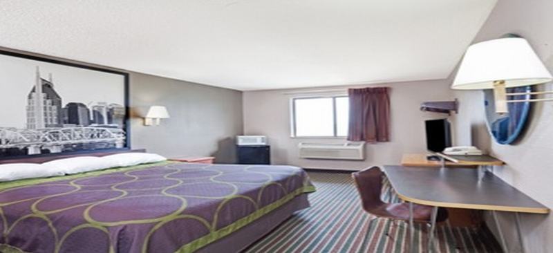 Super 8 By Wyndham Nashville/ Dntn/ Opryland Area מראה חיצוני תמונה