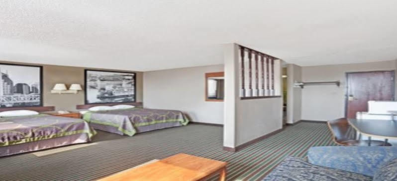 Super 8 By Wyndham Nashville/ Dntn/ Opryland Area מראה חיצוני תמונה